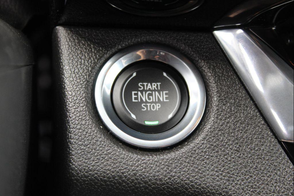 new 2025 Buick Envista car, priced at $26,925