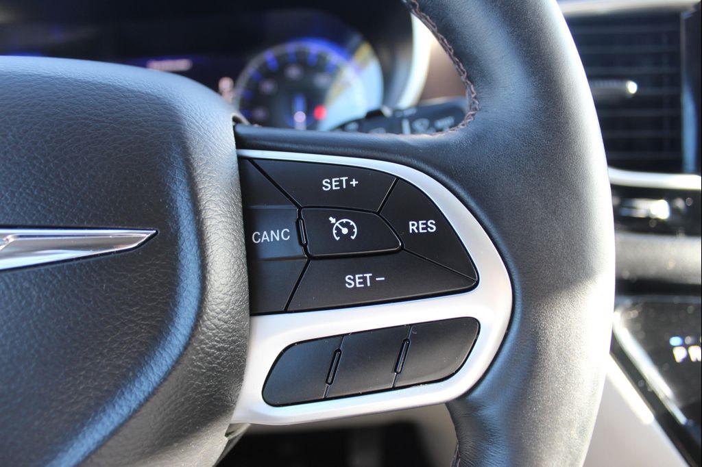 used 2017 Chrysler Pacifica car, priced at $12,351