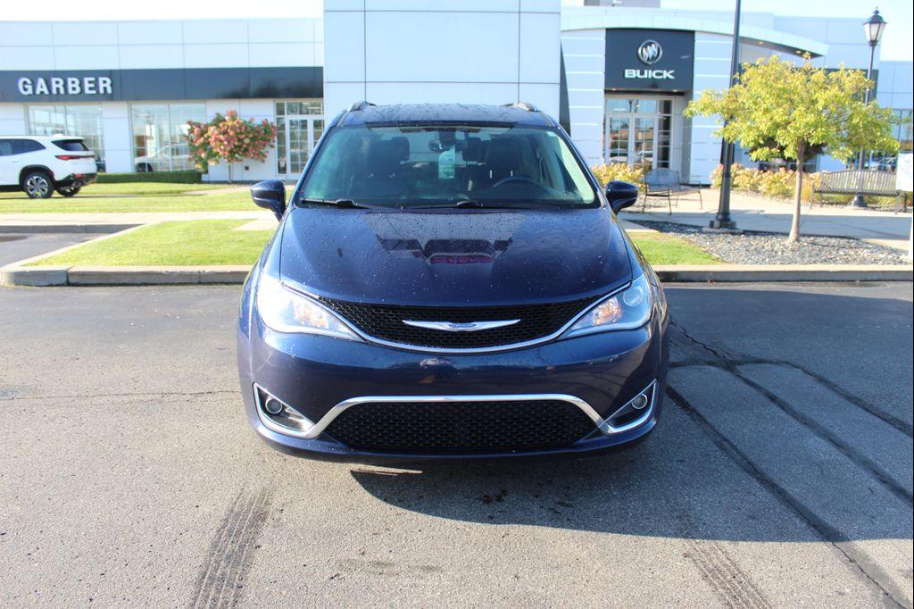 used 2017 Chrysler Pacifica car, priced at $12,351