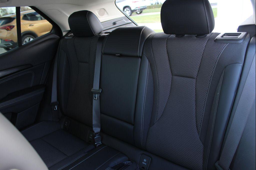 used 2022 Buick Envision car, priced at $24,515