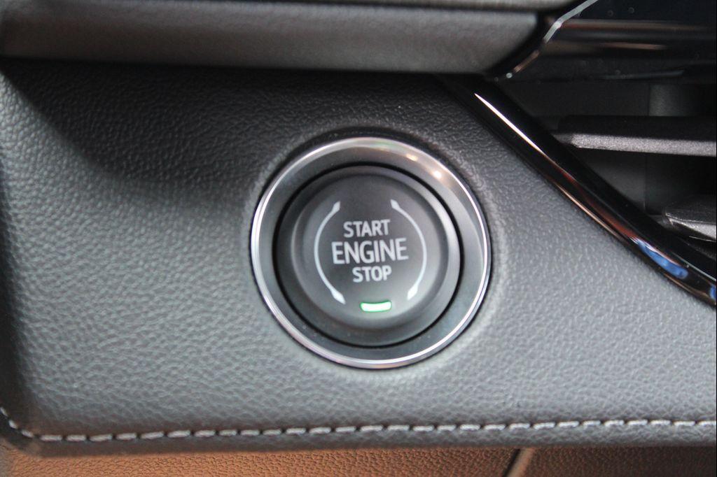 new 2025 Buick Enclave car, priced at $46,006