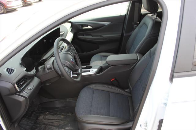 new 2025 Buick Envista car, priced at $24,955