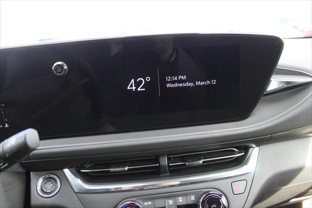 new 2025 Buick Envista car, priced at $24,955