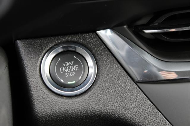 new 2025 Buick Envista car, priced at $24,955