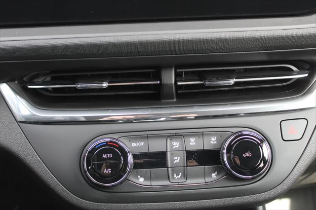 new 2025 Buick Envista car, priced at $24,955