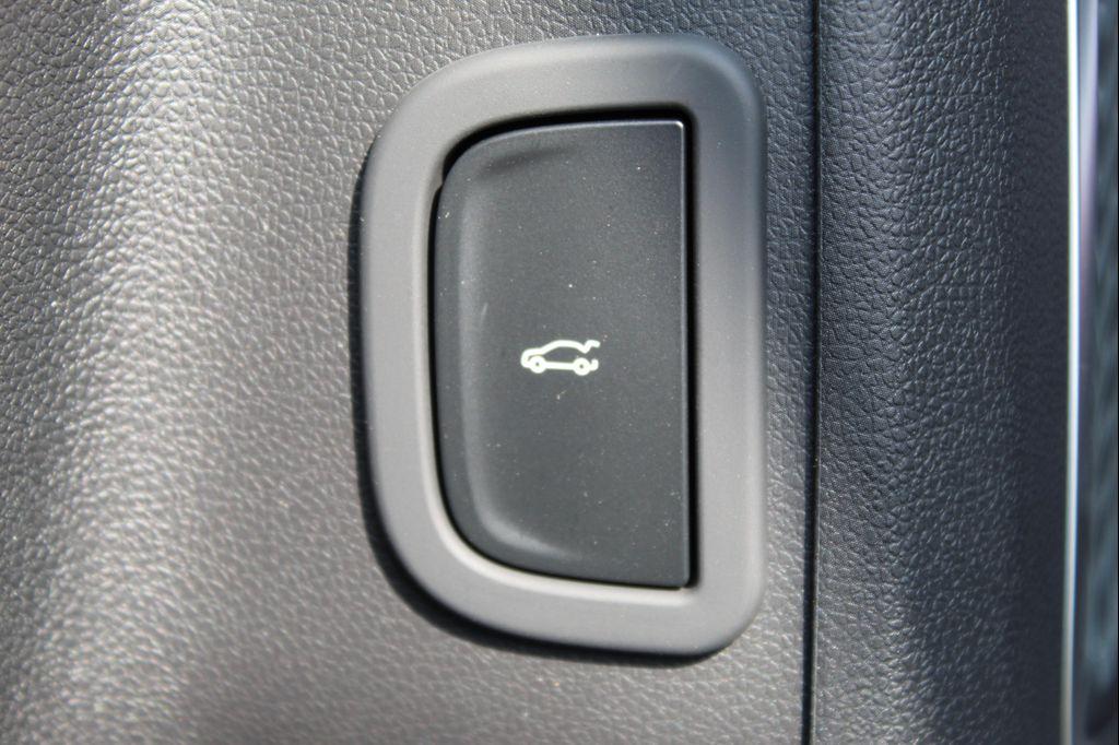 new 2026 Buick Enclave car, priced at $45,483