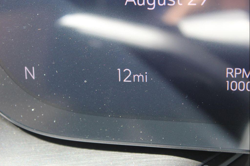 new 2025 Buick Envision car, priced at $39,152