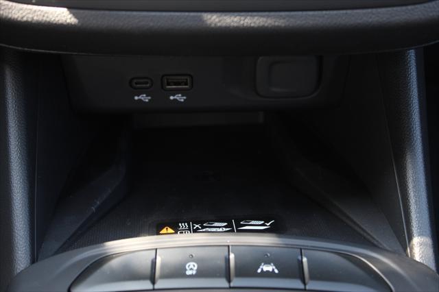 new 2025 Buick Envista car, priced at $25,767