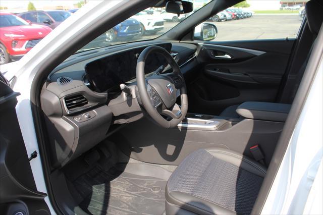 new 2025 Buick Envista car, priced at $25,767