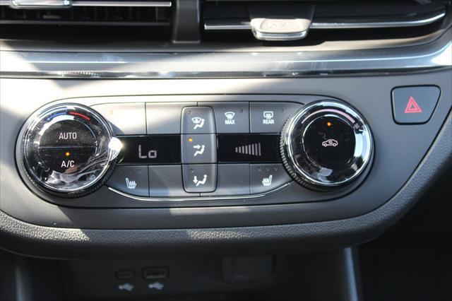new 2025 Buick Envista car, priced at $25,767