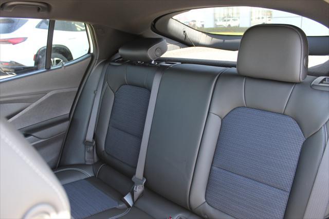 new 2025 Buick Envista car, priced at $24,727