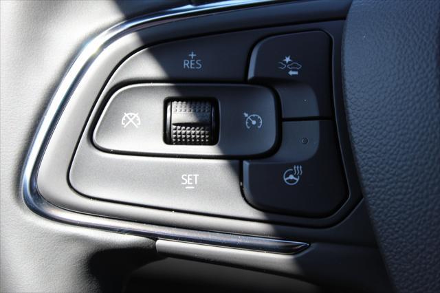 new 2025 Buick Envista car, priced at $24,727