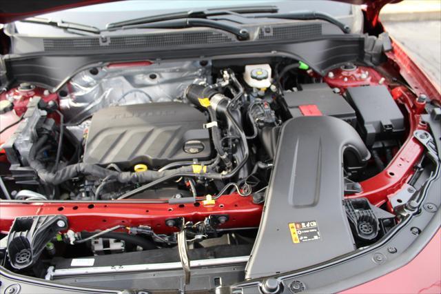 new 2025 Buick Envista car, priced at $24,518