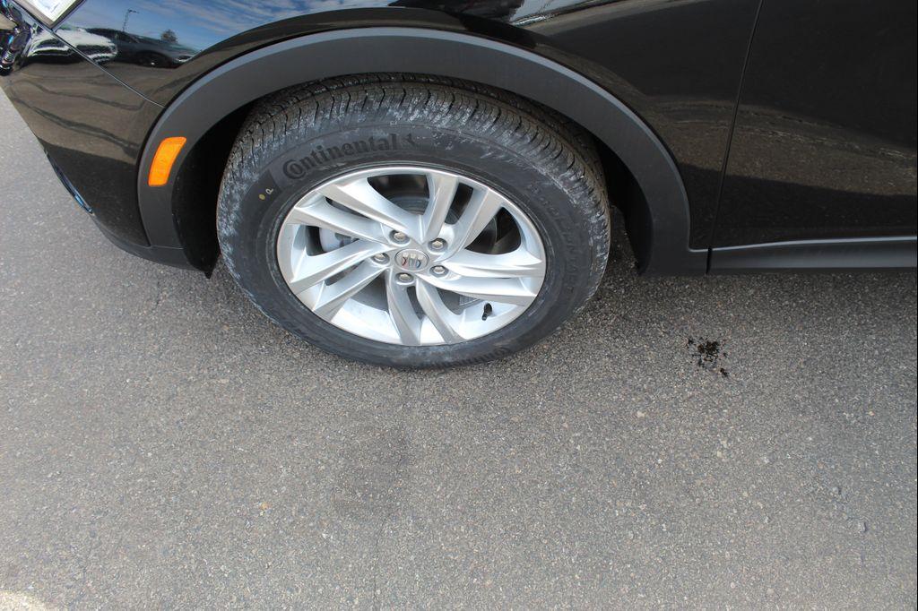 new 2025 Buick Envista car, priced at $23,998
