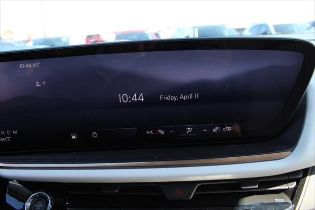 new 2025 Buick Envision car, priced at $44,026