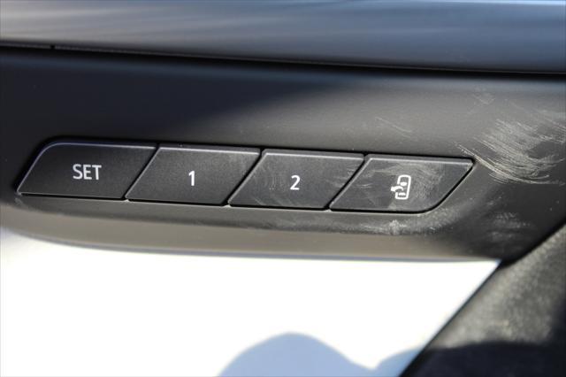 new 2025 Buick Envision car, priced at $44,026