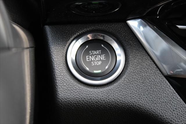 new 2025 Buick Envista car, priced at $27,080