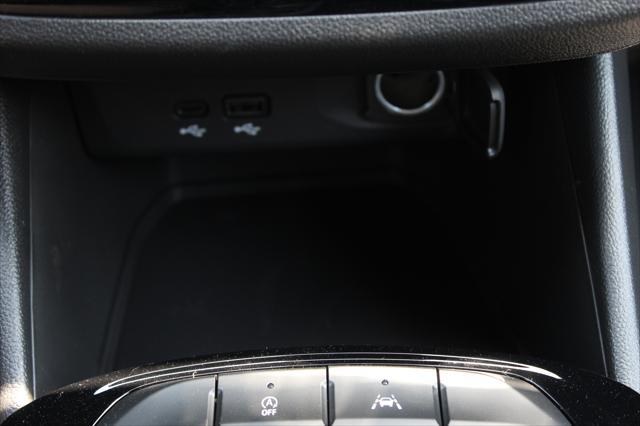 new 2025 Buick Envista car, priced at $27,080