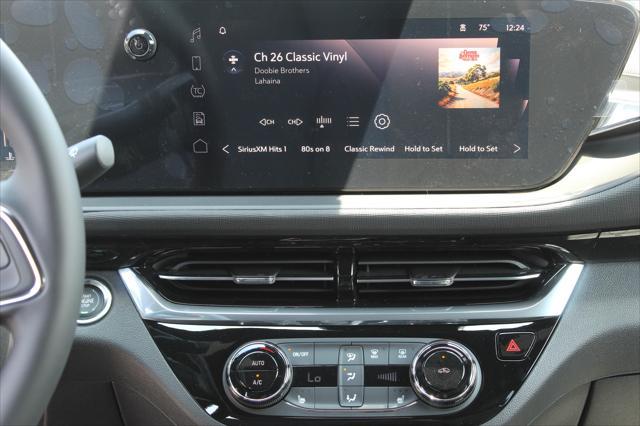 new 2025 Buick Envista car, priced at $27,080