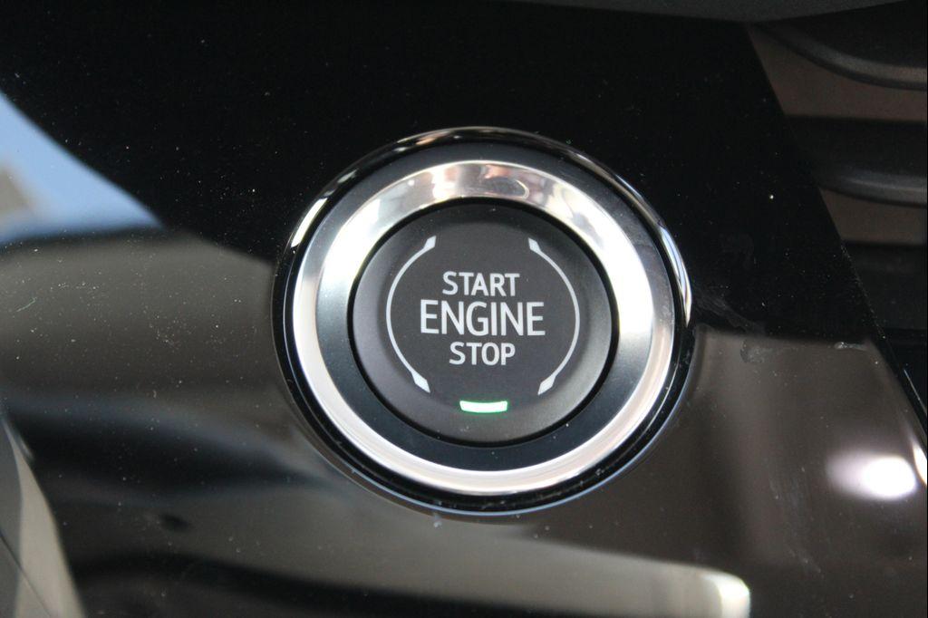 new 2025 Buick Envision car, priced at $39,044
