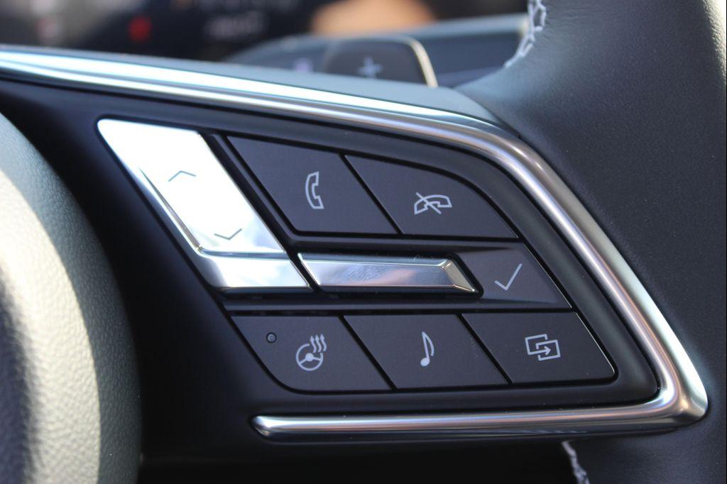 new 2025 Buick Envision car, priced at $39,044