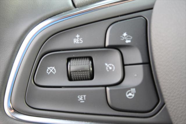 new 2025 Buick Envista car, priced at $26,980