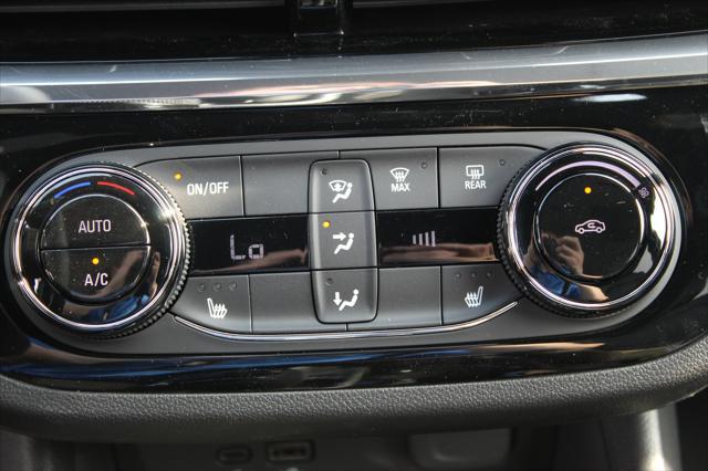 new 2025 Buick Envista car, priced at $26,980