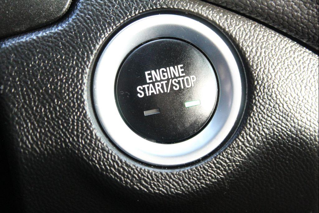 used 2022 Chevrolet Equinox car, priced at $19,087