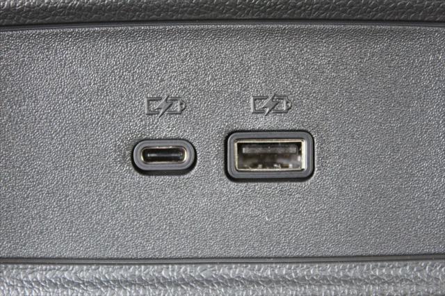 new 2025 Buick Envista car, priced at $25,347