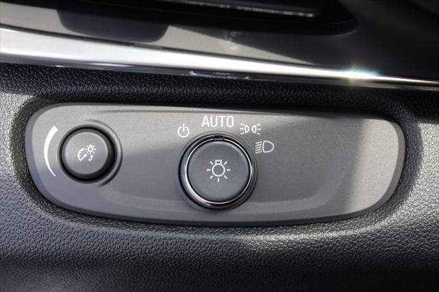 new 2025 Buick Envista car, priced at $25,347