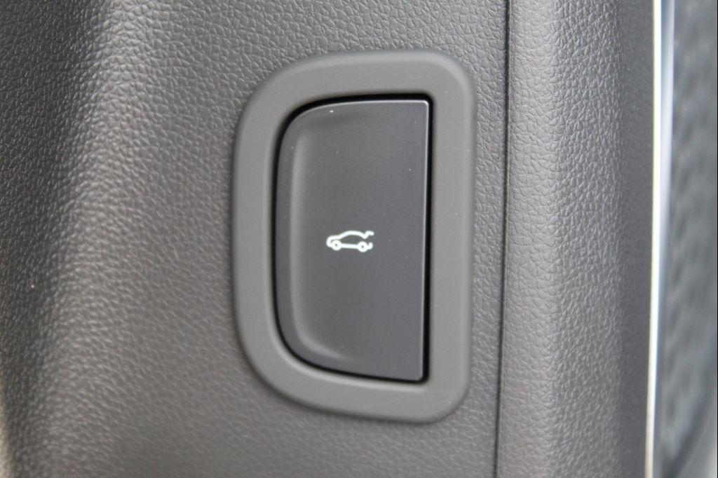 new 2026 Buick Enclave car, priced at $47,099