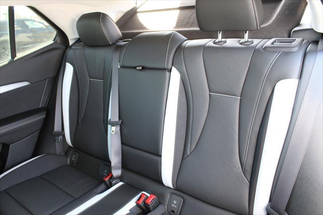 new 2025 Buick Envision car, priced at $39,044