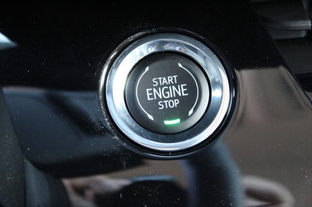 new 2025 Buick Envision car, priced at $39,044