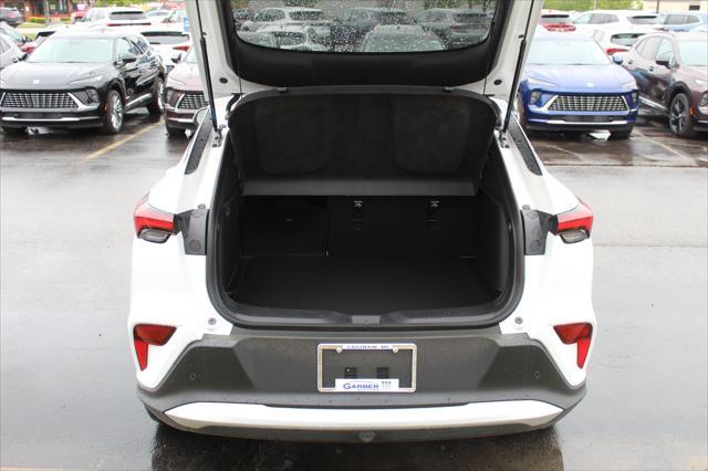 new 2025 Buick Envista car, priced at $25,247