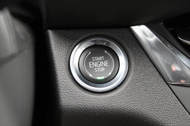 new 2025 Buick Envista car, priced at $25,247