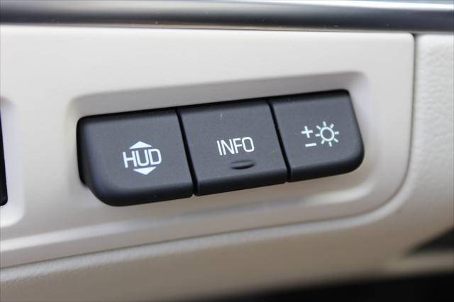 used 2022 Cadillac XT5 car, priced at $31,480