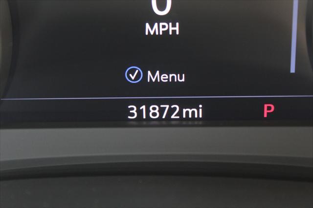 used 2022 Cadillac XT5 car, priced at $31,480
