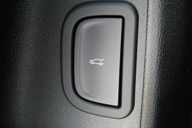 new 2025 Buick Enclave car, priced at $47,185
