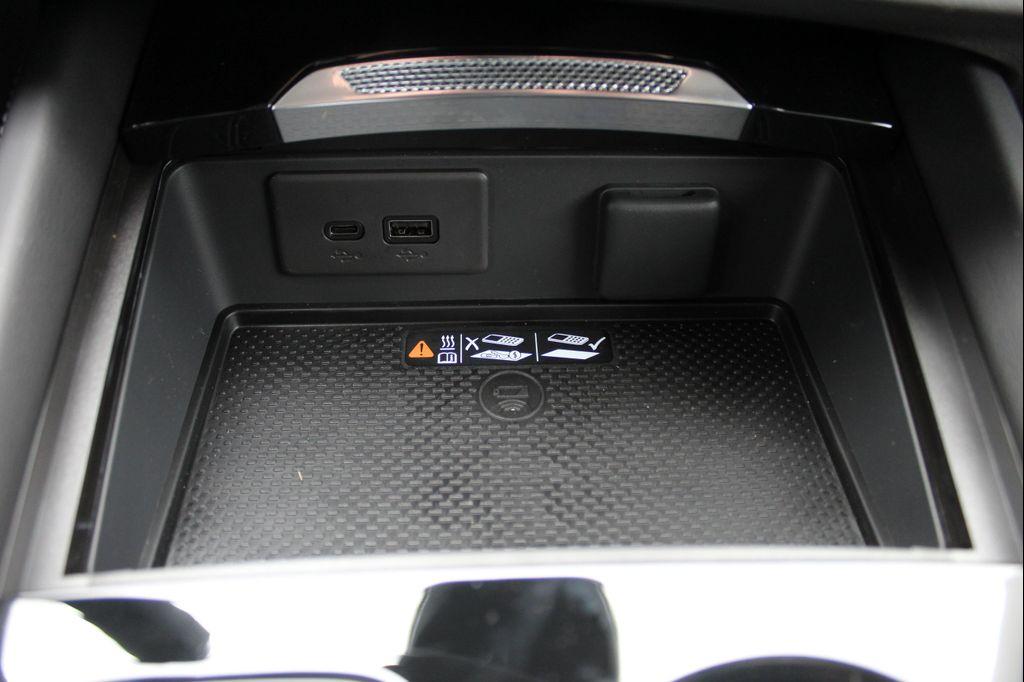 new 2025 Buick Envision car, priced at $40,466