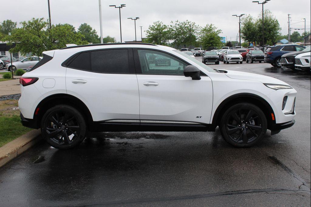 new 2025 Buick Envision car, priced at $40,466