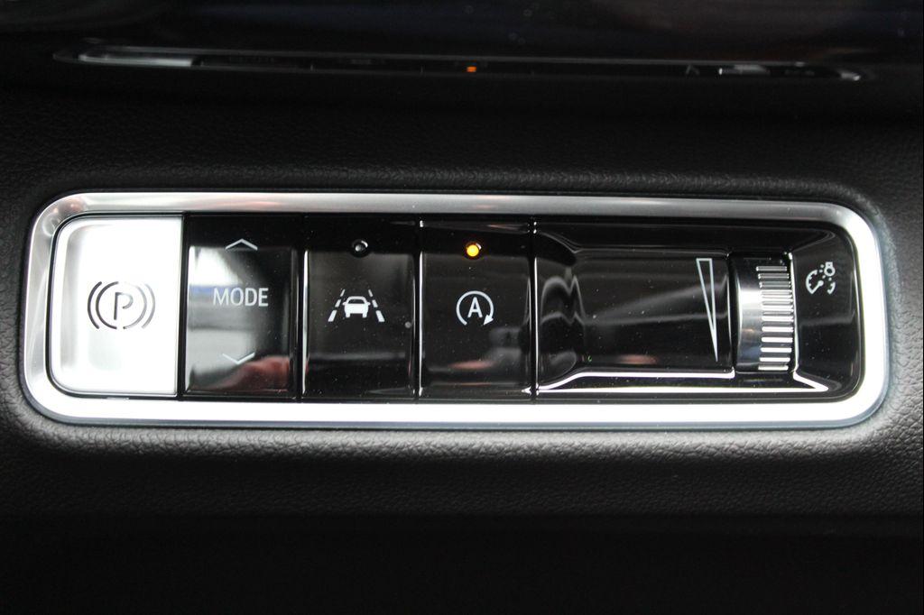 new 2025 Buick Envision car, priced at $40,466