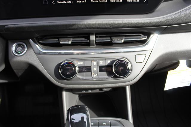 new 2025 Buick Envista car, priced at $26,135