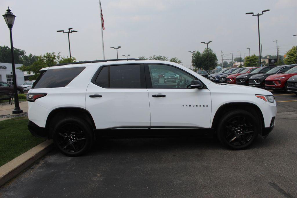 used 2020 Chevrolet Traverse car, priced at $27,986