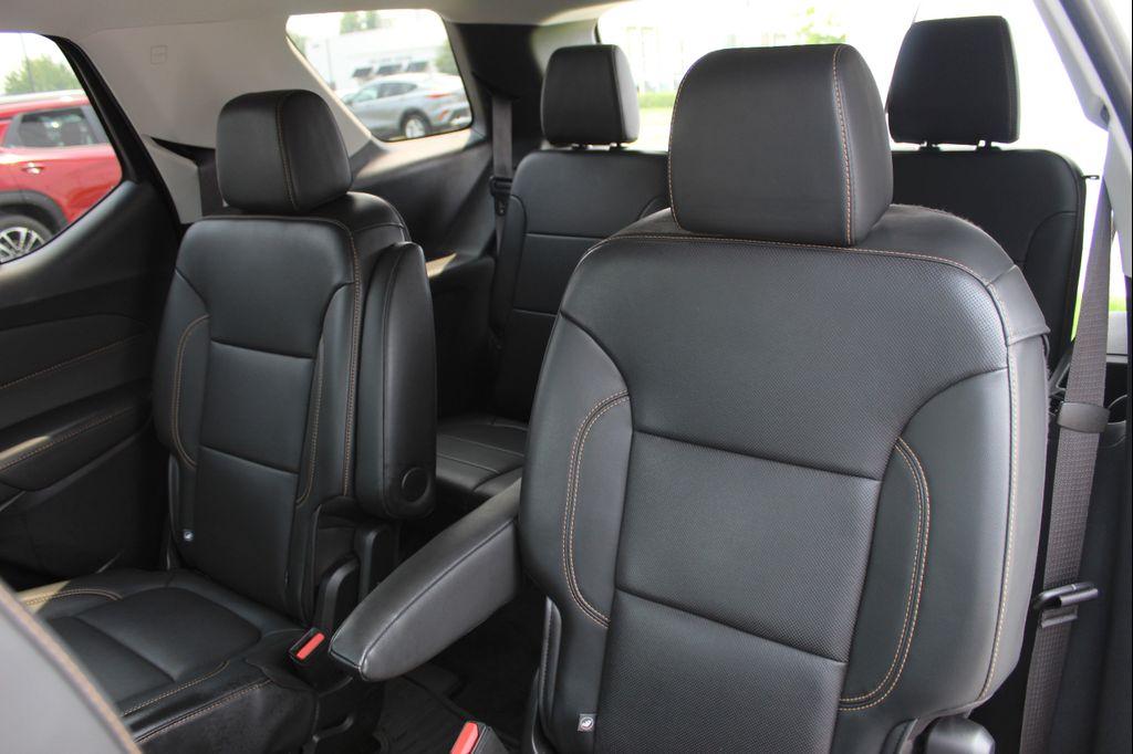 used 2020 Chevrolet Traverse car, priced at $27,986