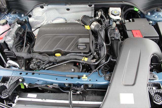 new 2025 Buick Envista car, priced at $26,199