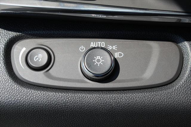 new 2025 Buick Envista car, priced at $25,780