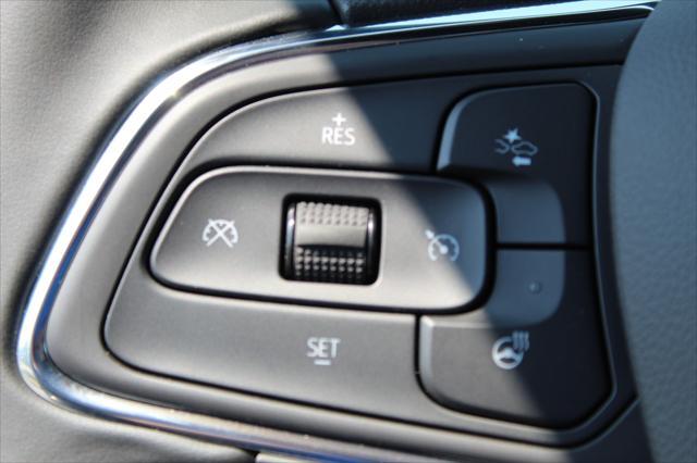 new 2025 Buick Envista car, priced at $25,780