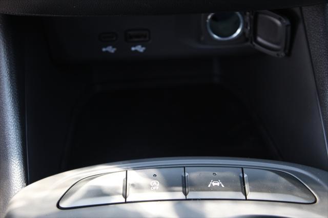 new 2025 Buick Envista car, priced at $25,780