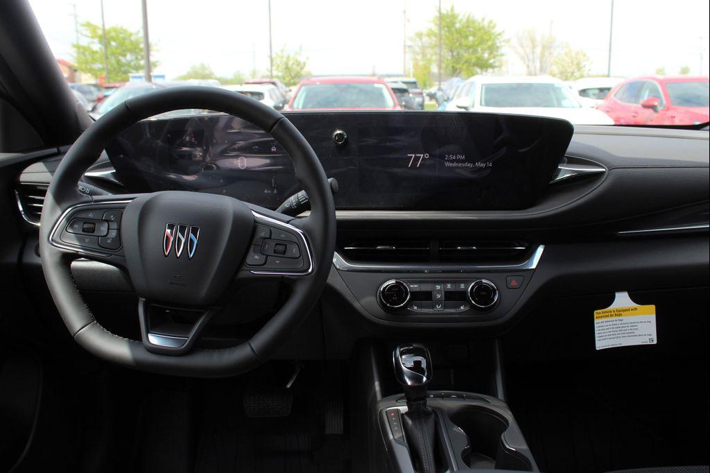 new 2025 Buick Envista car, priced at $25,030