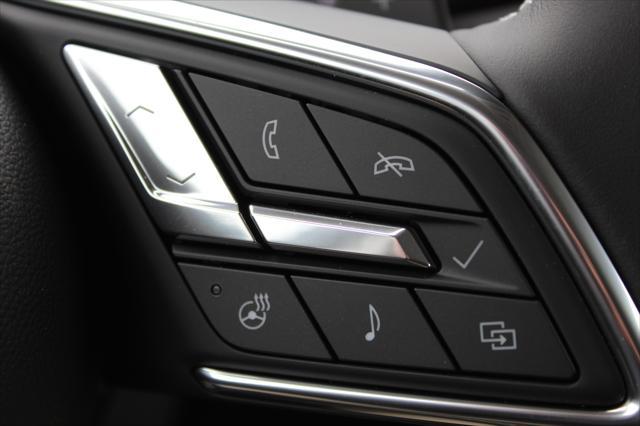 new 2025 Buick Envision car, priced at $39,044